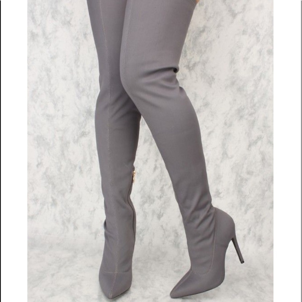Grey pointy toe Thigh High boot ‘lycra’
